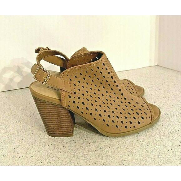 Indigo Rd tan sling backs casual shoes US 6.5M - Picture 4 of 8